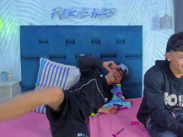 YoungsWild webcam
