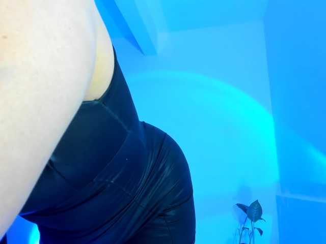 Sabrina08 live cam on BongaCams