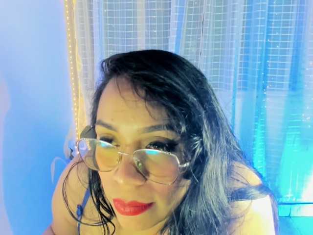 Sabrina08 live cam on BongaCams