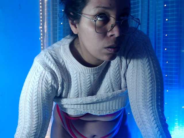 Sabrina08 live cam on BongaCams
