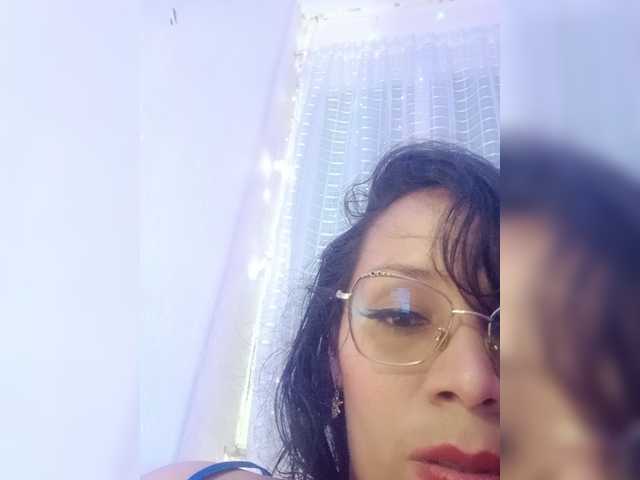 Sabrina08 live cam on UnifiedCams