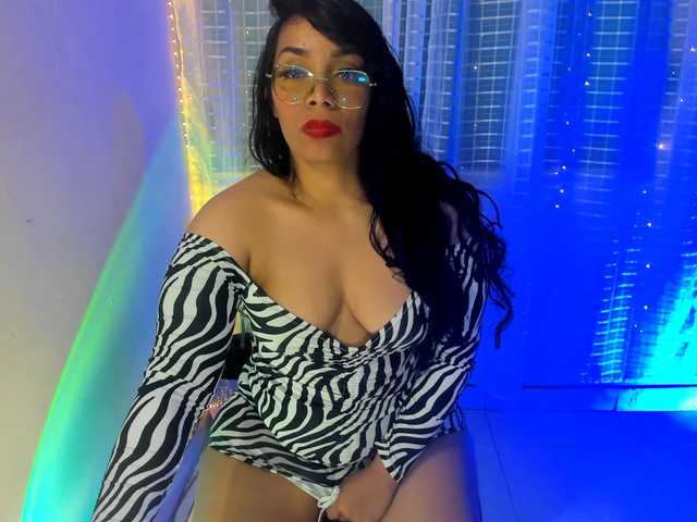 Sabrina08 live cam on BongaCams