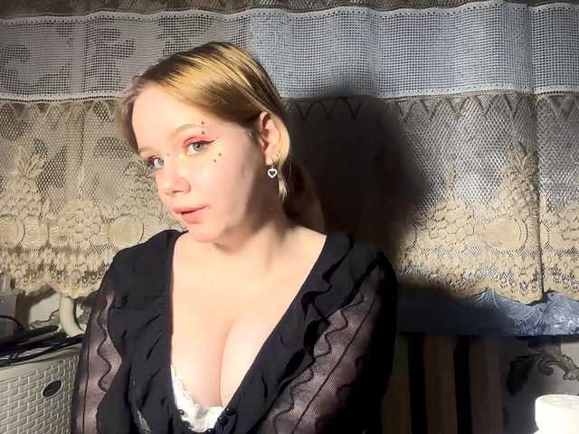LaelVeller's BongaCams show and profile