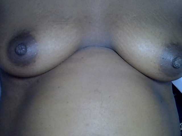 Sexylip live cam on BongaCams