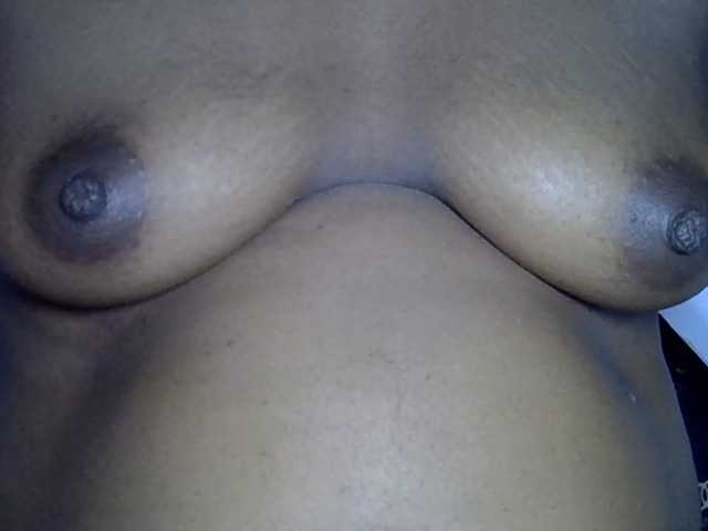 Sexylip live cam on BongaCams