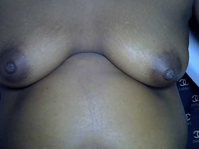 Sexylip live cam on BongaCams