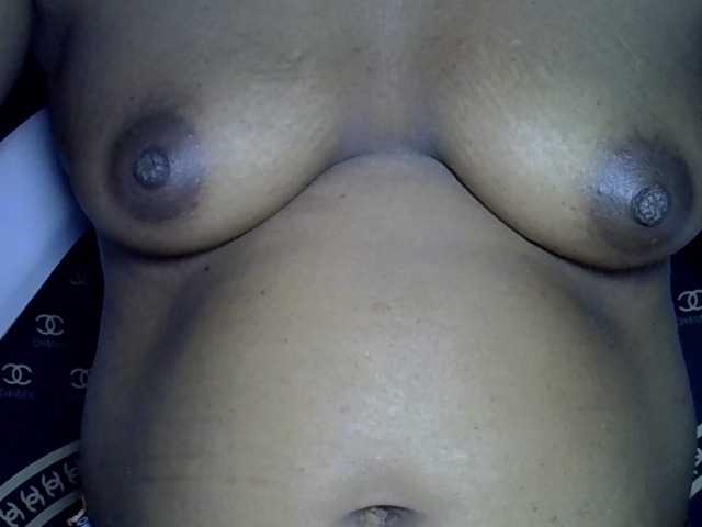 Sexylip live cam on BongaCams