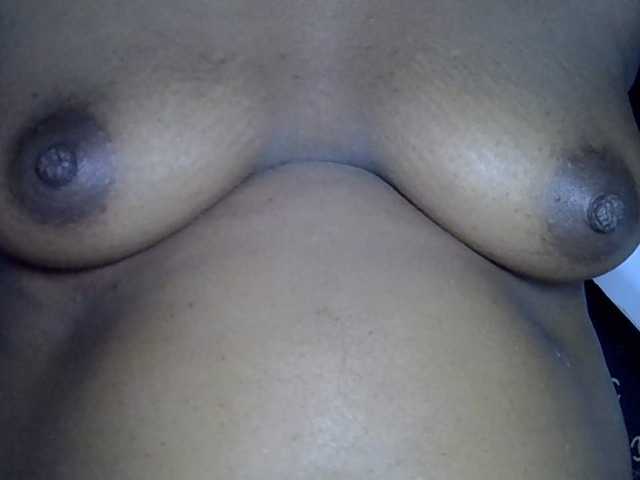 Sexylip live cam on BongaCams