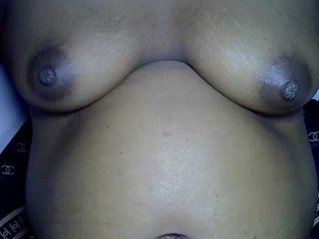 Sexylip live cam on BongaCams