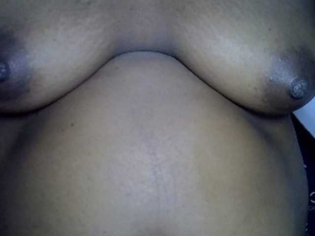 Sexylip live cam on BongaCams