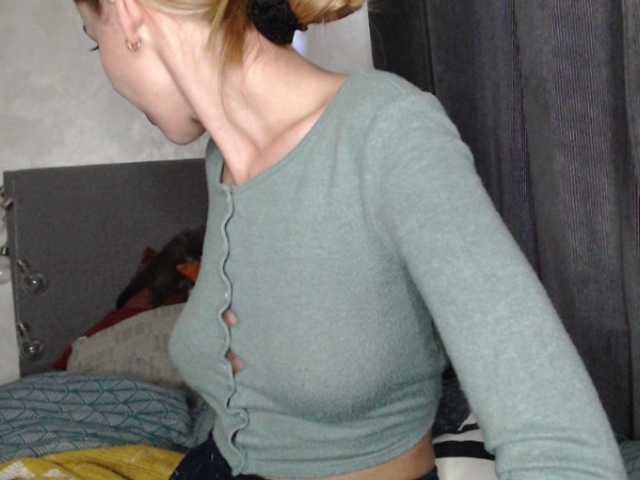 NoraSweet live webcam show