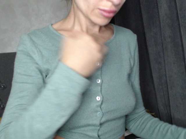 NoraSweet live webcam show