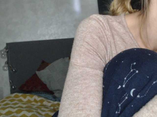 NoraSweet live webcam show