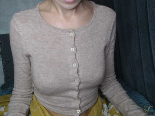 NoraSweet, live now on BongaCams