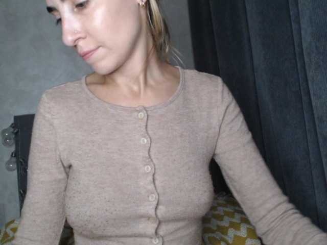 NoraSweet, live now on BongaCams