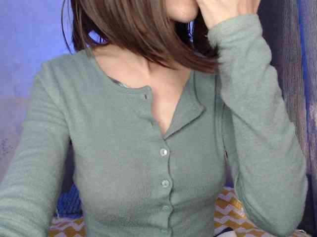 NoraSweet webcam