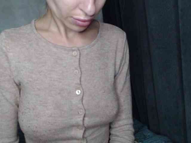 NoraSweet webcam