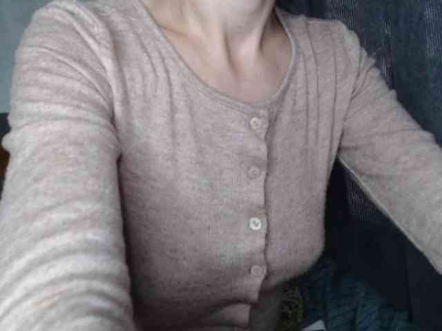 NoraSweet webcam