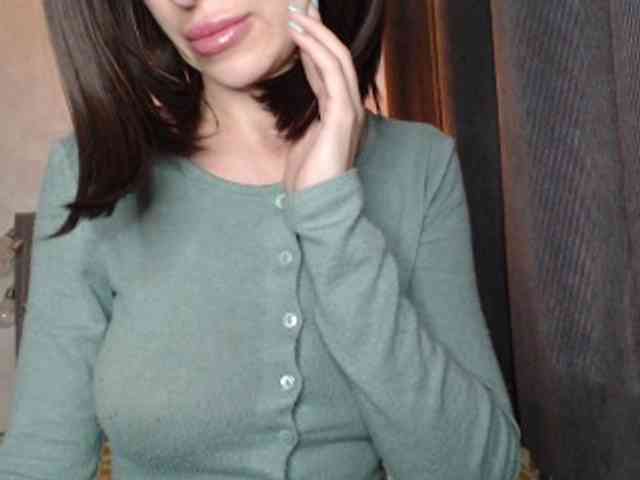 NoraSweet webcam