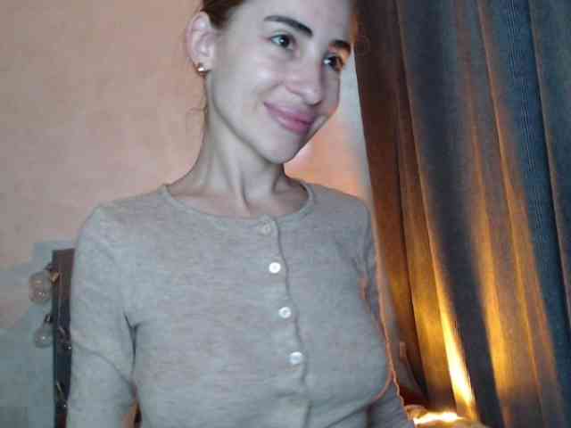 NoraSweet webcam
