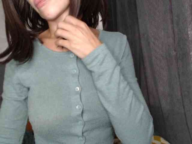 NoraSweet webcam