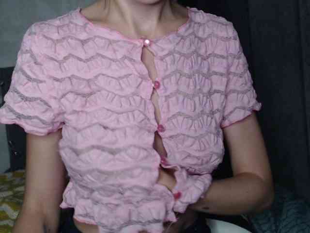 NoraSweet webcam