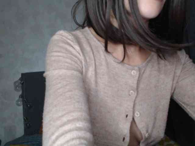 NoraSweet webcam