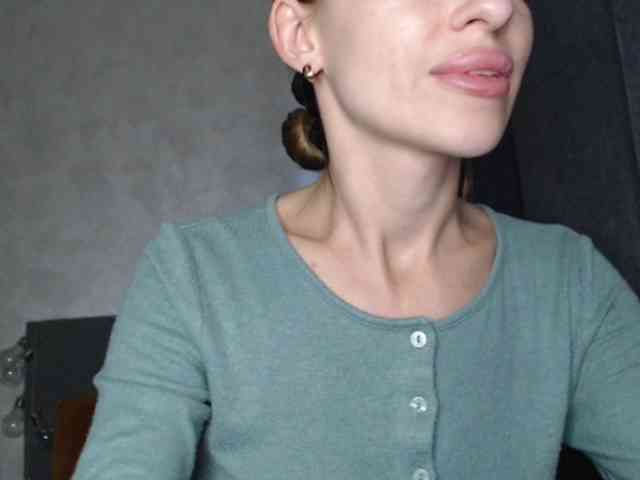 NoraSweet webcam