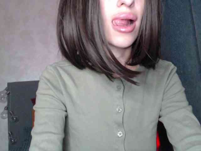 NoraSweet webcam