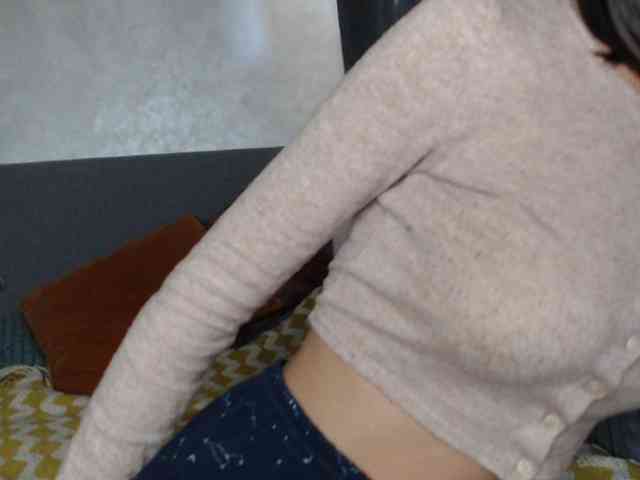 NoraSweet webcam