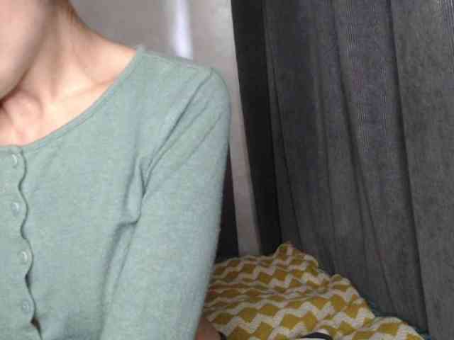 NoraSweet webcam