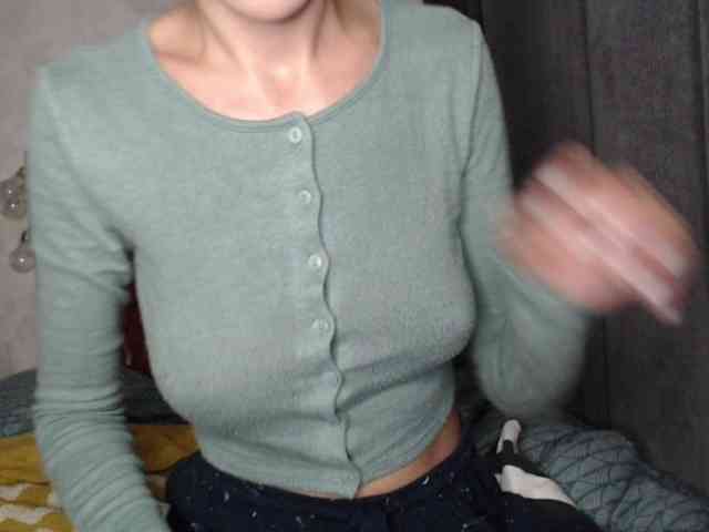 NoraSweet webcam