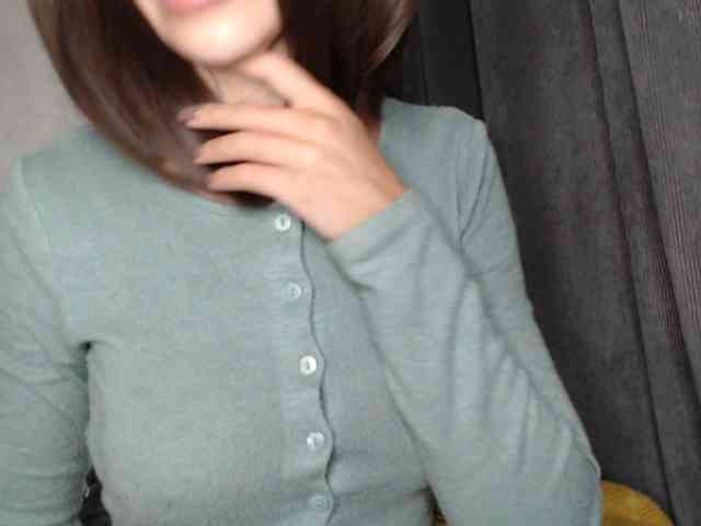 NoraSweet webcam