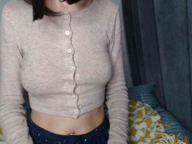 NoraSweet webcam