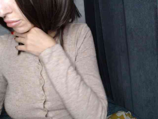 NoraSweet webcam