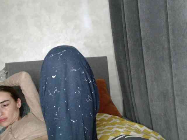 NoraSweet webcam