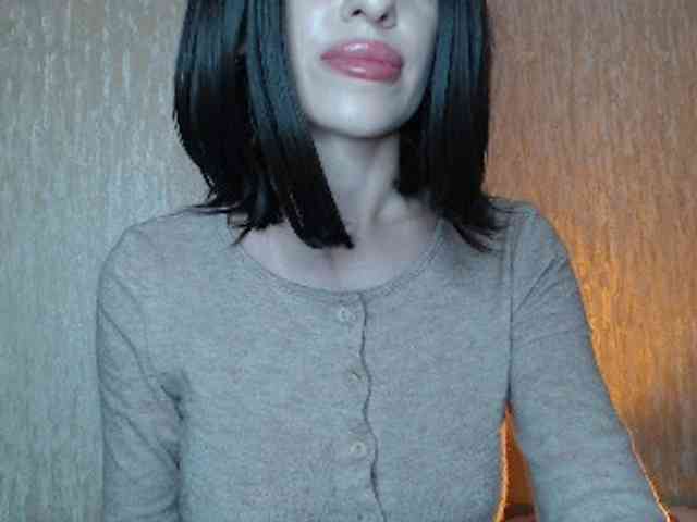 NoraSweet webcam