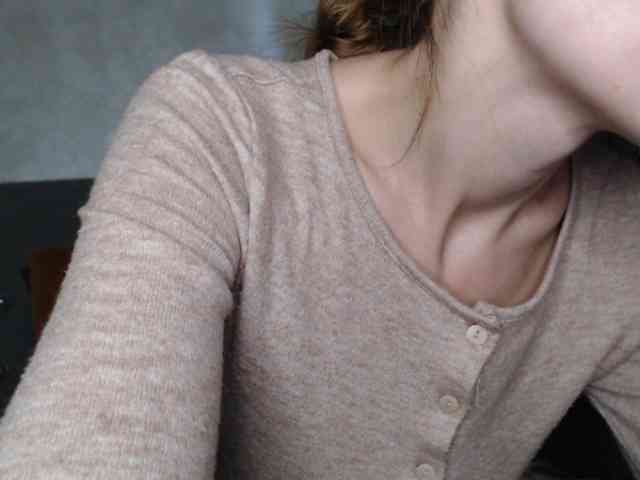 NoraSweet webcam