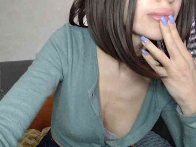 NoraSweet webcam