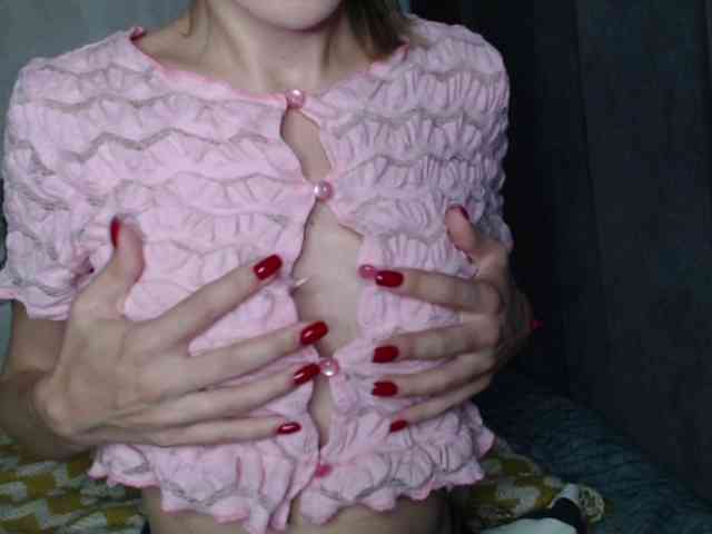 NoraSweet webcam