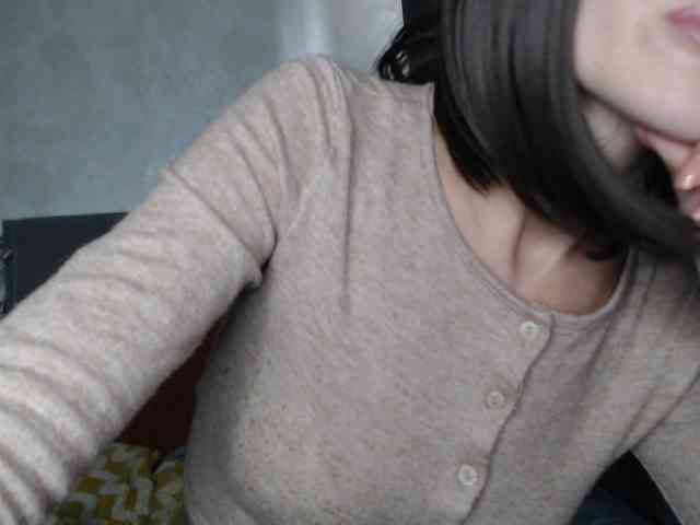 NoraSweet webcam