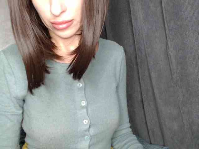 NoraSweet webcam