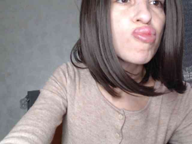 NoraSweet webcam