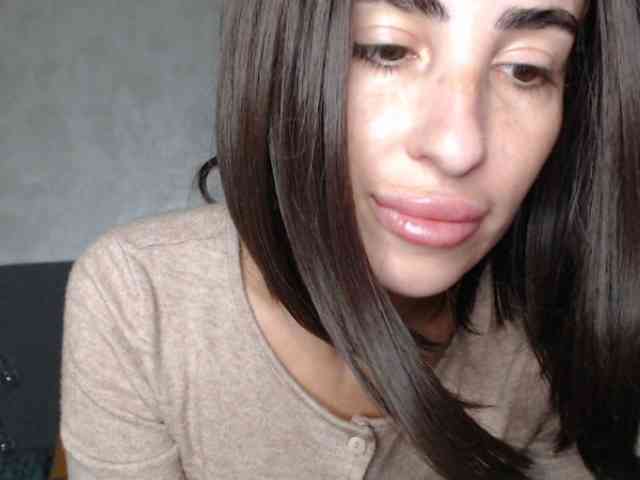 NoraSweet webcam