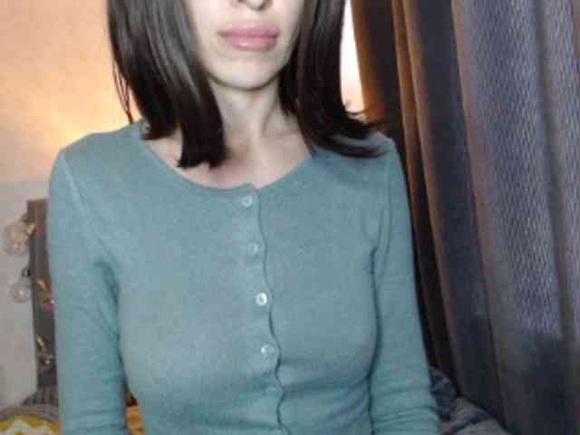 NoraSweet webcam