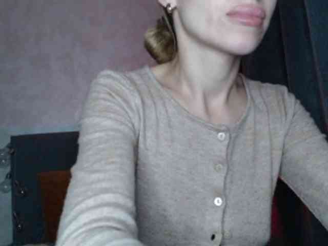 NoraSweet webcam