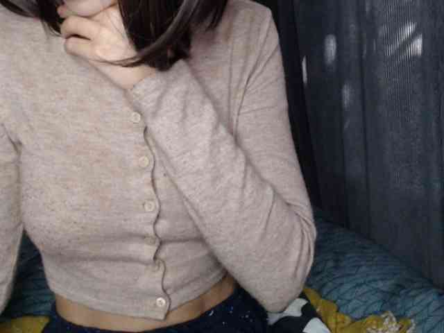 NoraSweet webcam