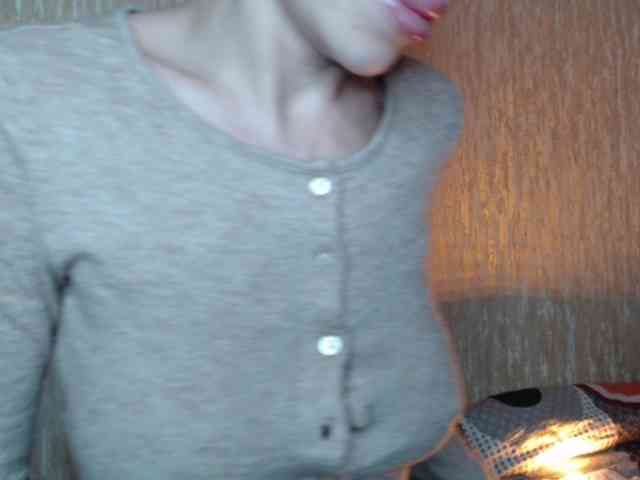 NoraSweet webcam