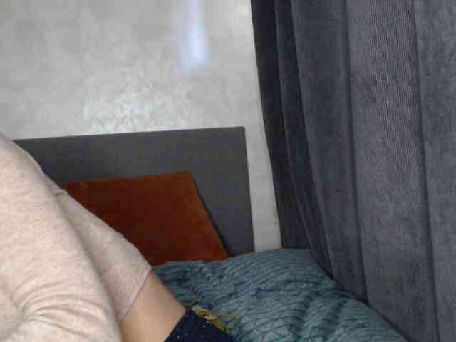 NoraSweet webcam