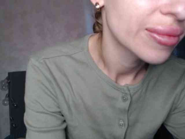 NoraSweet webcam
